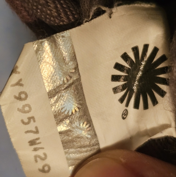 UGG Neumel Chukka Boot Size 8 - Picture 6 of 7